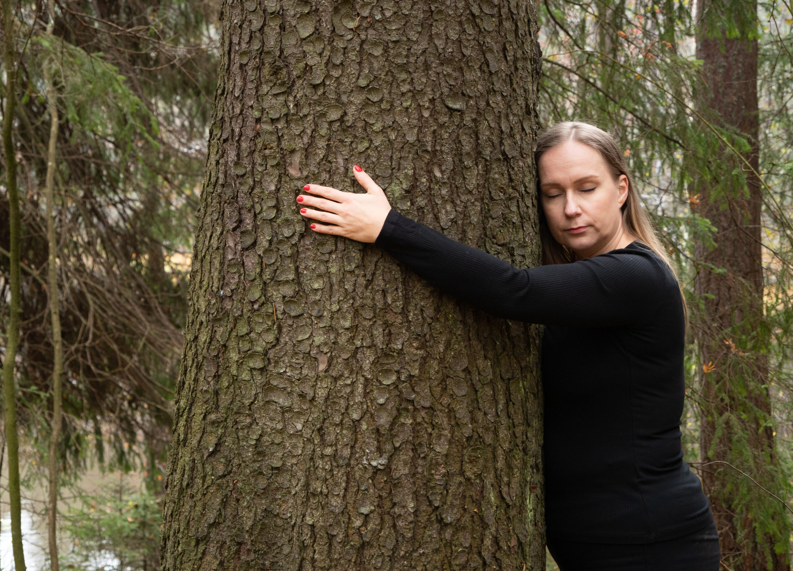 Ainutlaatuinen Minä -valokuvanäyttely Ofisiolla 31.3.2025 saakka
