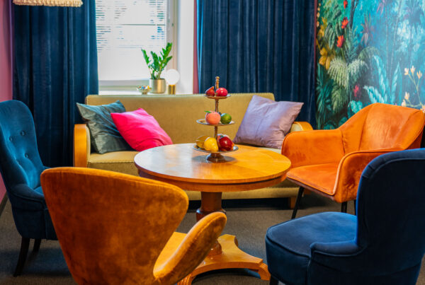 Rento kokoushuone, Ofisio Puistokatu